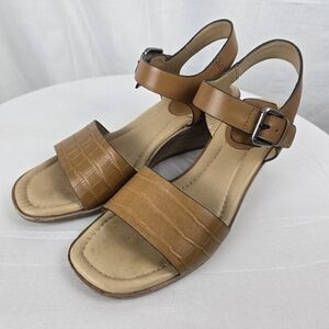 Sofft Brown Leather Open Toe Sandals Sz 8.5M